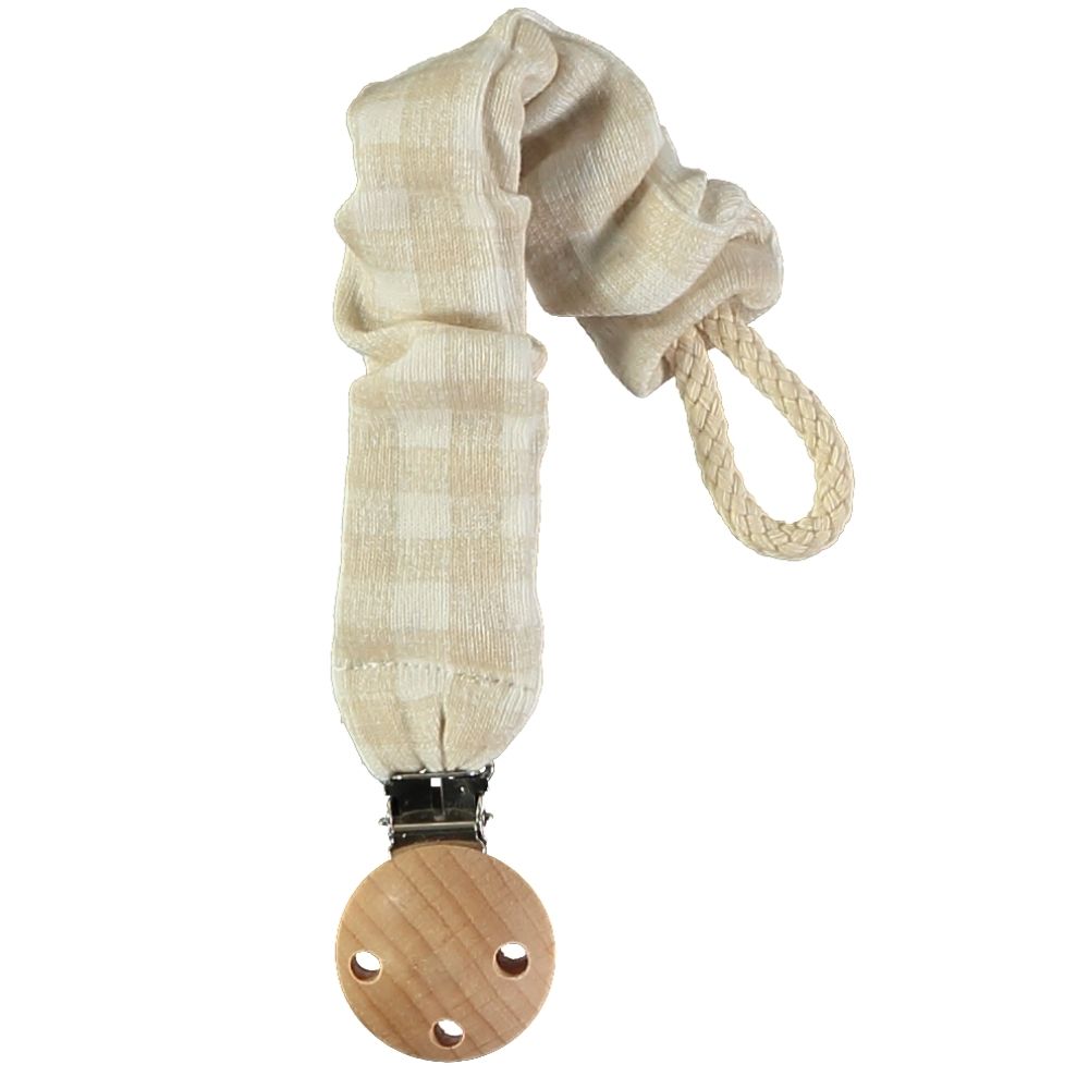 Prendedor de chupeta em tecido xadrez bege e branco com clip de madeira