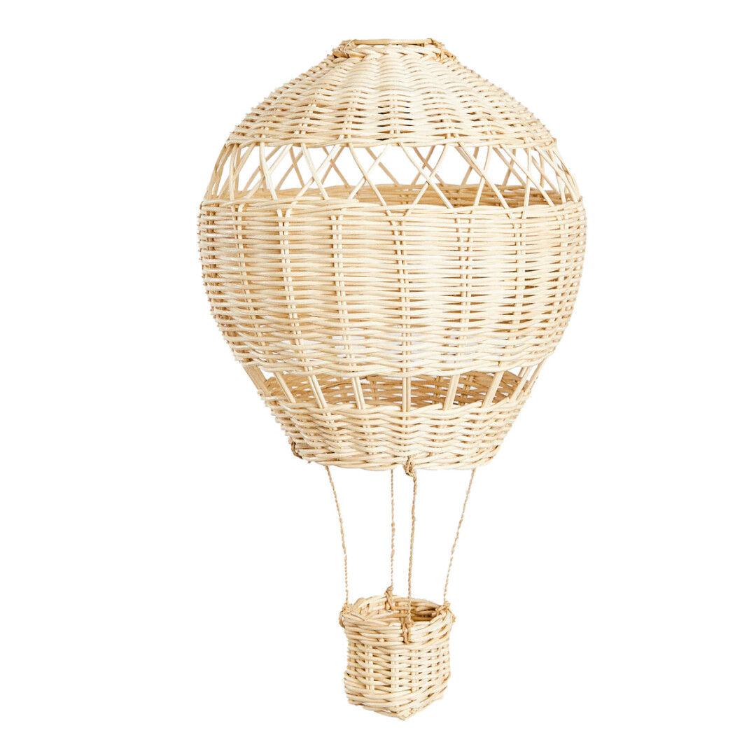 Luminária decorativa em forma de balão de ar quente em vime