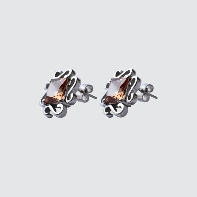 https://www.anamagalhaesjoias.com/product/brincos-rua-dos-marchantes