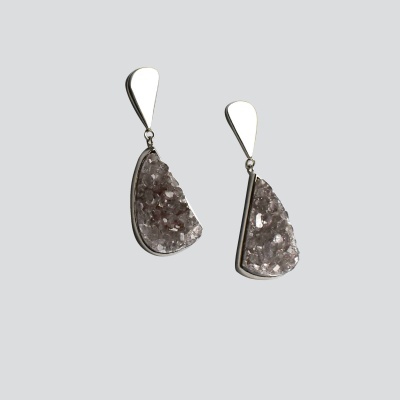 https://www.anamagalhaesjoias.com/product/brinco-iluminate