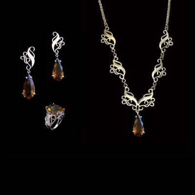 Conjunto de joalharia com colar, anel e brincos em prata com pedras castanhas em forma de gota