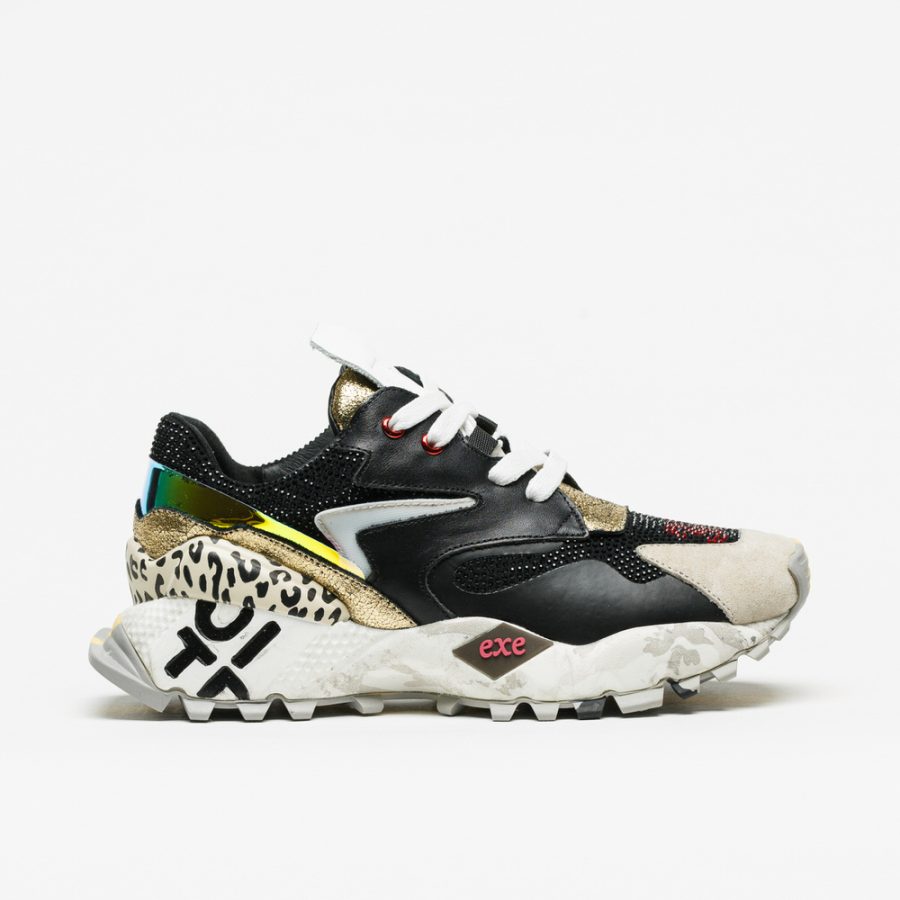 Sapatilhas Exé 0129.10 Black Sapatilha desportiva preta e bege com detalhes dourados e padrão animal print