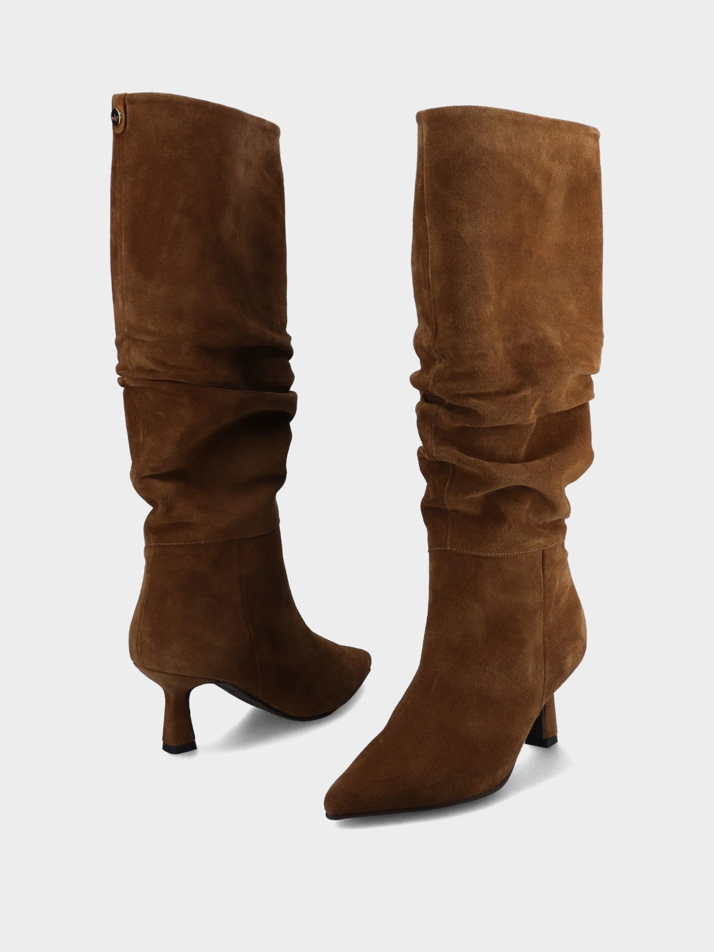 Bota Cano Alto MLV Leonor.05 Kaki Botas altas de senhora castanhas em camurça com salto fino e bico pontiagudo