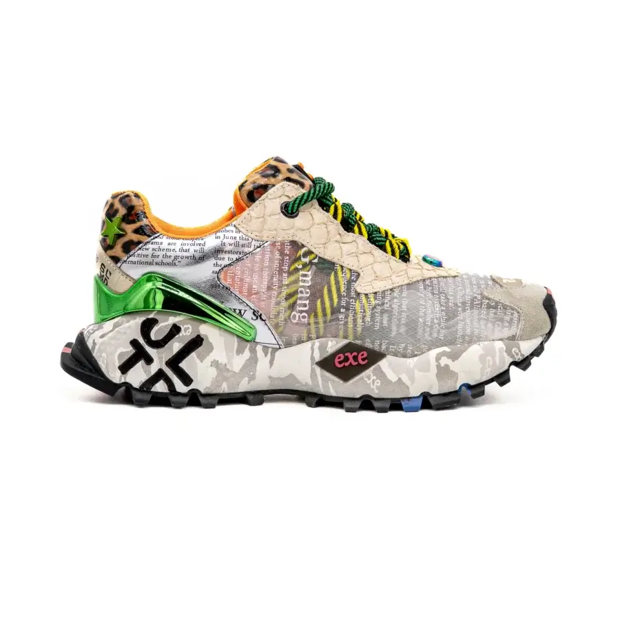 Sapatilhas ExéK134White ténis desportivo multicolorido com padrão jornal