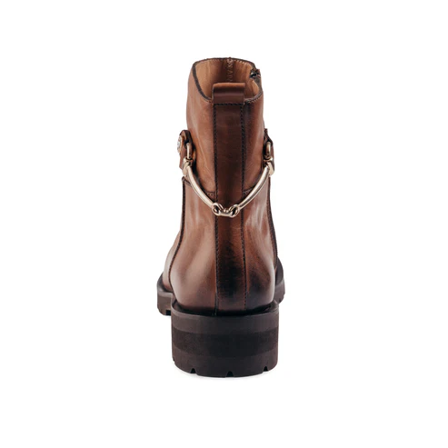 Botim ABF-97 Pisa230 Bota castanha de couro vista de trás com detalhe metálico