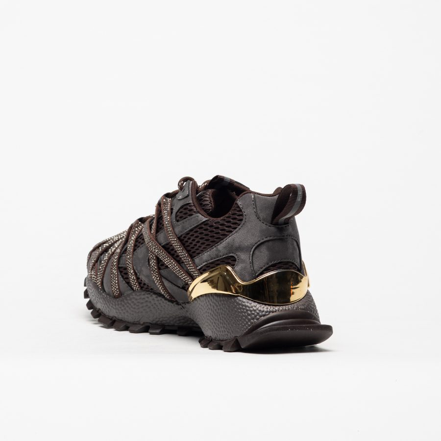 Sapatilhas Exé 928-22 Brown Ténis castanhos com sola negra e detalhe dourado
