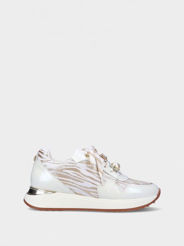 Sapatilha MLV Amanda.16 White Sapatilha branca com padrão zebra bege e branco e detalhes metálicos