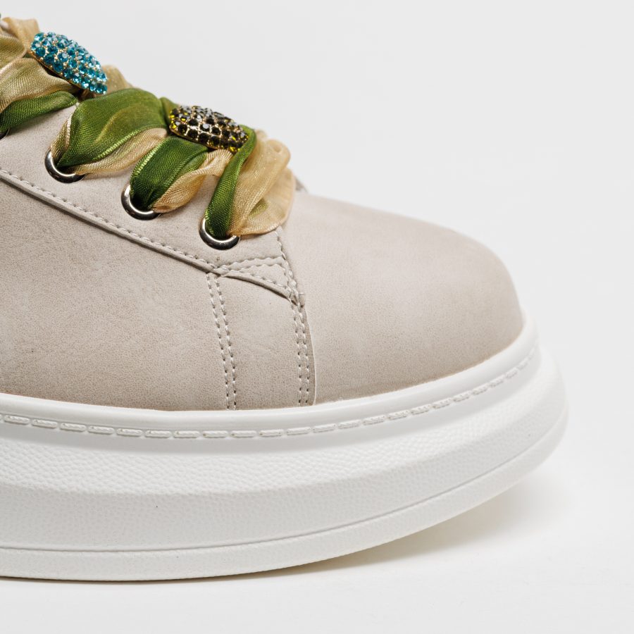 Sapatilhas Exé 66-61EX10 OFF White Sapatilha bege com atacadores cetim e pedrarias, sola branca