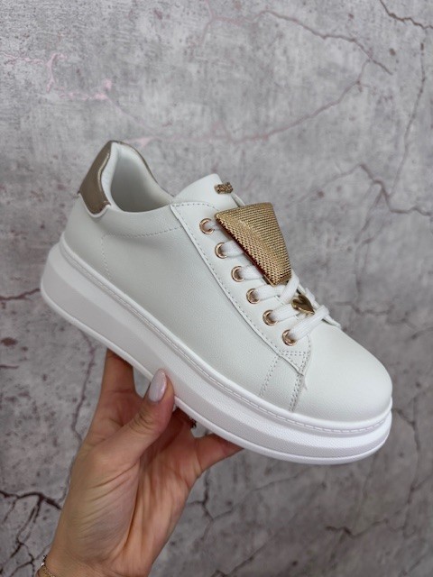 Sapatilhas Exé 66-61EX13 White Gold Ténis branco com detalhes dourados e enfeite triangular na língua