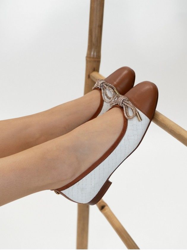 Sabrina MLV ROSA.11 Camel Sapatilhas femininas bicolor castanho e branco com laço decorativo