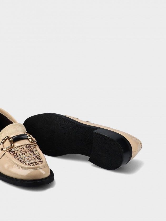 Mocassim MLV DIVA.53 Bege Sapatos tipo mocassim bege com padrão tweed e sola preta