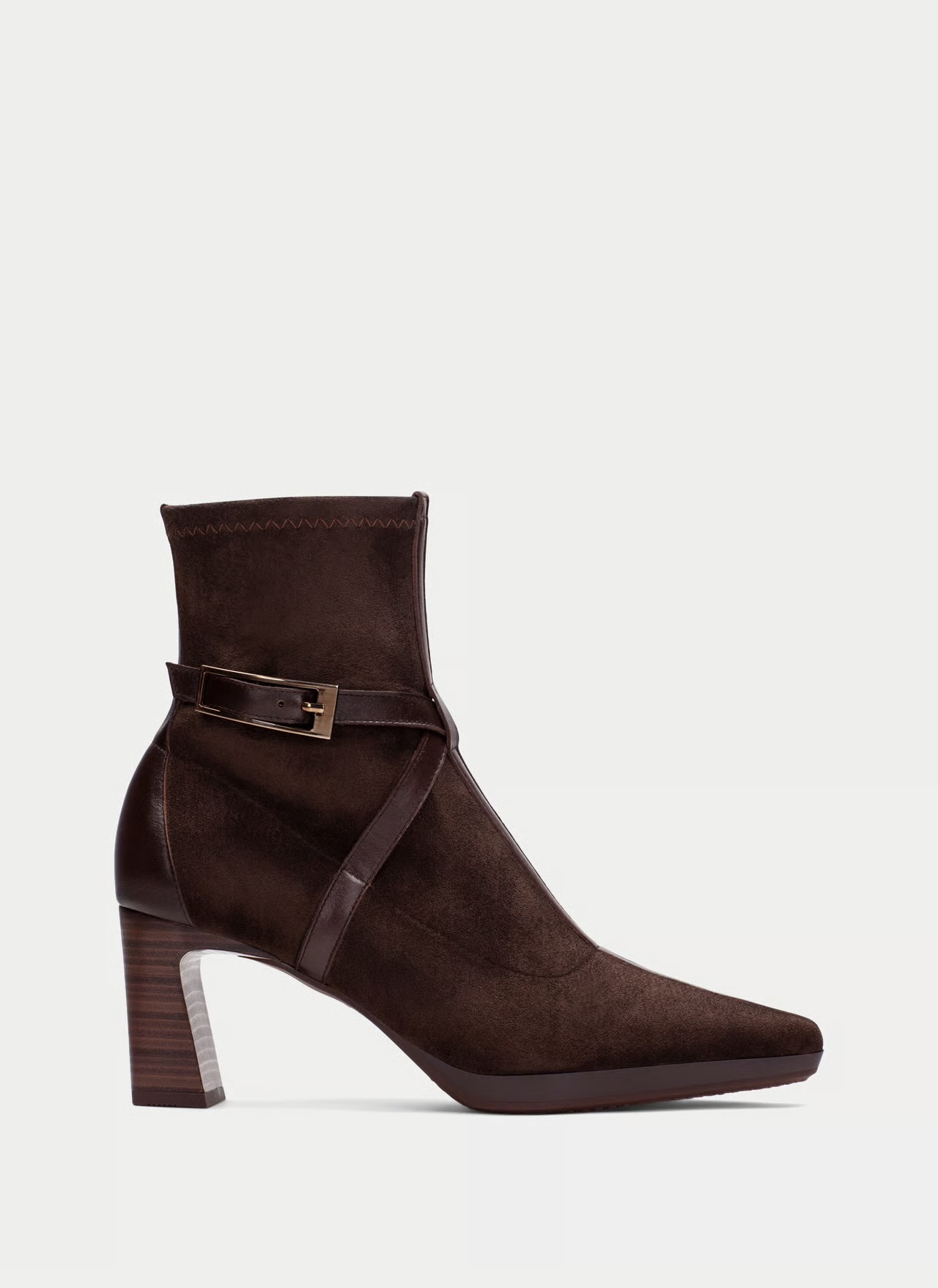 Botim Hispanitas HI265087 Brown Bota feminina castanha em camurça com salto bloco