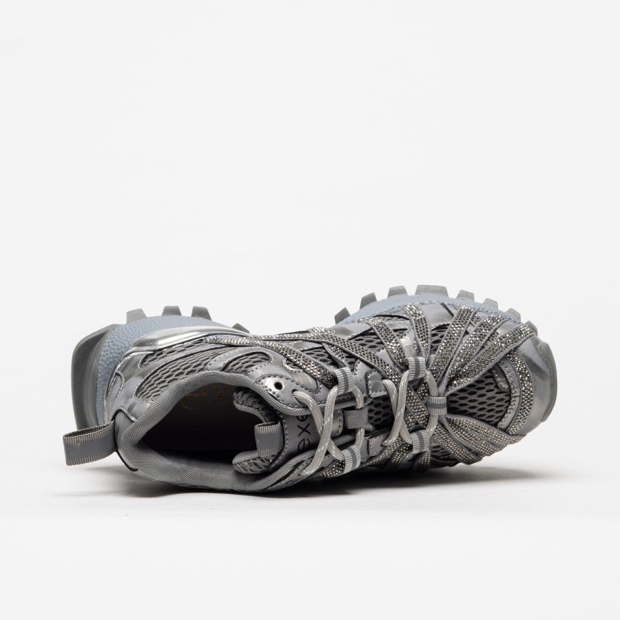 Sapatilhas Exé 928-22 Grey/Pewter Tênis desportivo cinzento com tiras cruzadas e sola robusta