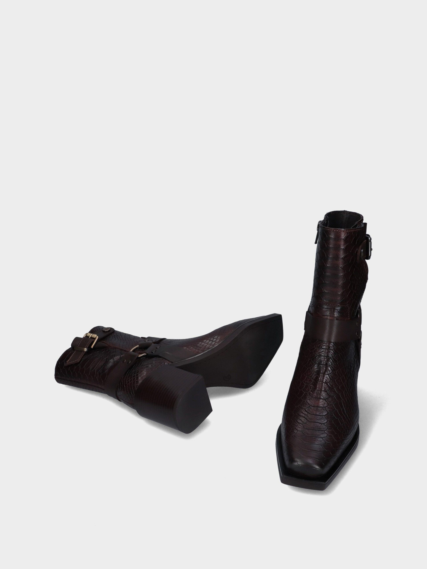 Botim Texano MLV Silvana.03 Brown Botas castanhas de cano curto com textura de escamas e fivelas metálicas