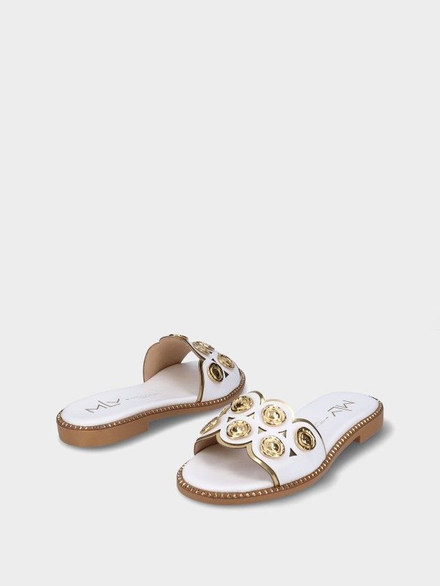 Chinelos MLV Chris.10 White Chinelos brancos com detalhes dourados e sola castanha clara