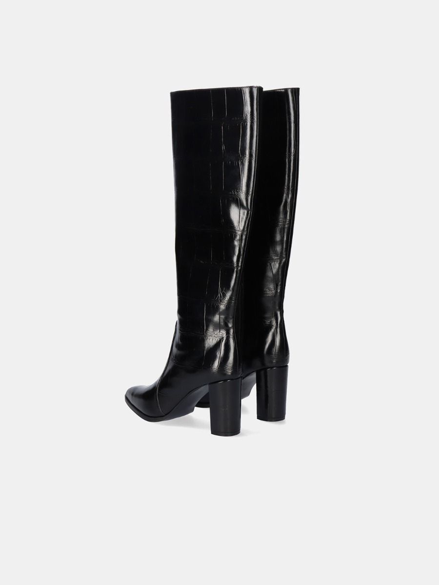 Bota Cano Alto Exé FIEEIRA.444 Black Botas pretas até ao joelho em pele com padrão croco e salto quadrado.