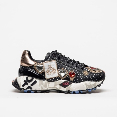 https://www.anajosapataria.com/product/sapatilhas-exe-134-211-black-champ