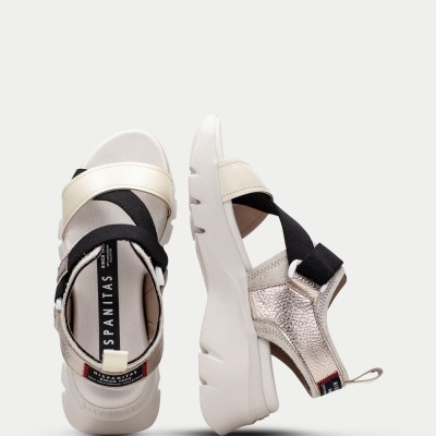 Sandálias de cunha SPANITAS com tiras bege, metalizado e elásticas pretas