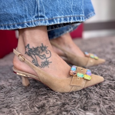 https://www.anajosapataria.com/product/sapato-alma-en-pena-v262203-taupe