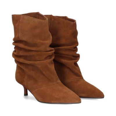 https://www.anajosapataria.com/product/bota-befree-rita-068-camel