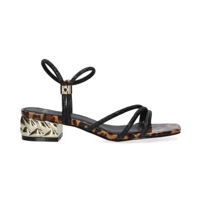 https://www.anajosapataria.com/product/sandalias-exe-katy-485-leopardo