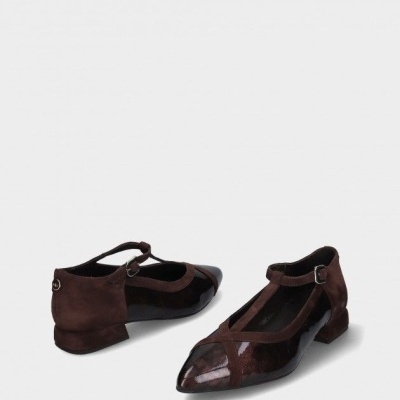 https://www.anajosapataria.com/product/sapato-mlv-lea-124-brown