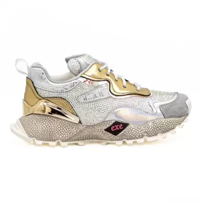 https://www.anajosapataria.com/product/sapatilhas-exe-928-15-silver