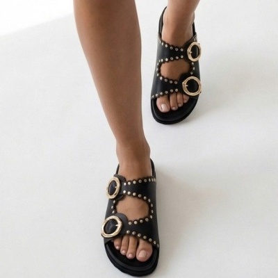 https://www.anajosapataria.com/product/chinelos-mlv-cintia-14-black