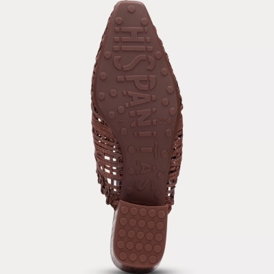 Sola castanha de sapato com padrão pontilhado e inscrições, sapato com parte superior tipo palha