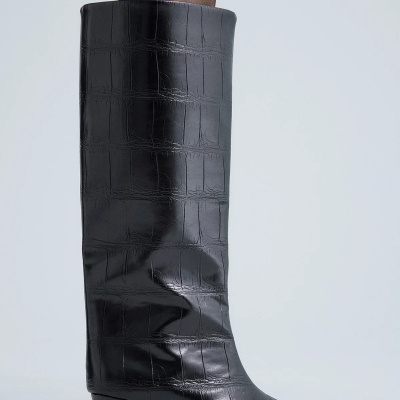 https://www.anajosapataria.com/product/bota-cano-alto-exe-w0955-r7978-black
