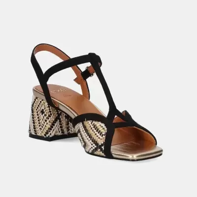https://www.anajosapataria.com/product/sandalias-exe-polina-405-black-gold