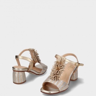 https://www.anajosapataria.com/product/sandalias-mlv-margarida-17-gold