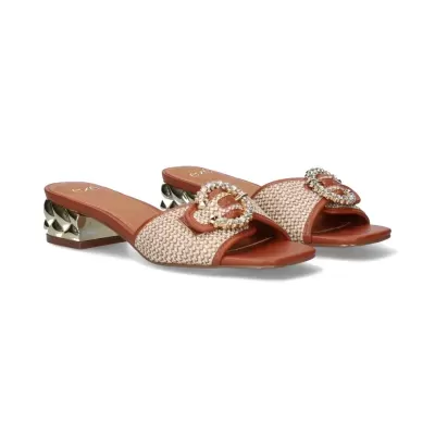 https://www.anajosapataria.com/product/sandalias-exe-katy-410-taupe-bege