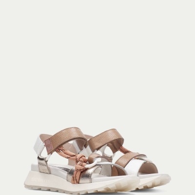 https://www.anajosapataria.com/product/sandalias-hispanitas-ambar-blanco-264869
