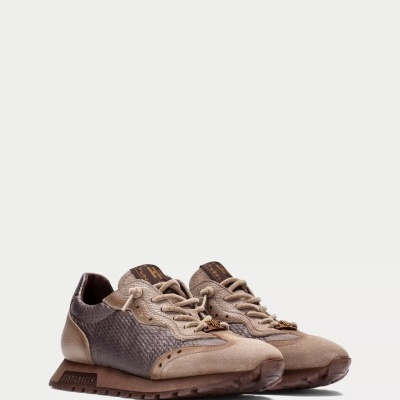 https://www.anajosapataria.com/product/sapatilha-hispanitas-velour-i26-taupe