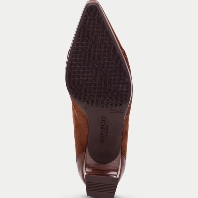 Sola de sapato feminino castanho com salto quadrado