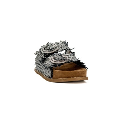 https://www.anajosapataria.com/product/chinelos-abf-97-2482-heel-prateado