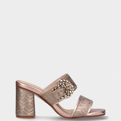 https://www.anajosapataria.com/product/sandalias-mlv-catariana-23rose-gold