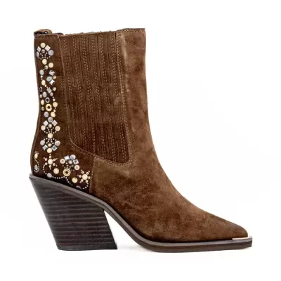 https://www.anajosapataria.com/product/bota-alma-en-pena-i260713-camel