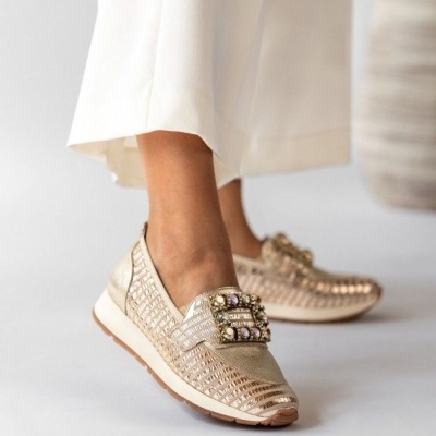 https://www.anajosapataria.com/product/mocassim-mlv-alicia-20-gold