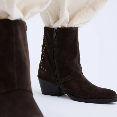 https://www.anajosapataria.com/product/botim-exe-18737-81r-brown