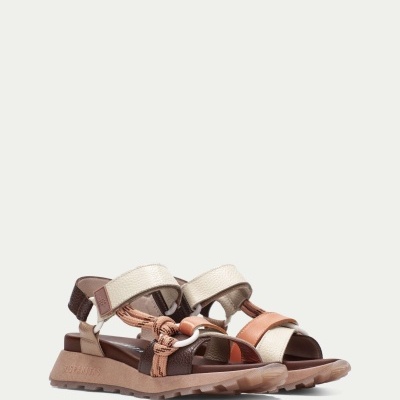 https://www.anajosapataria.com/product/sandalias-hispanitas-ambar-white-264869