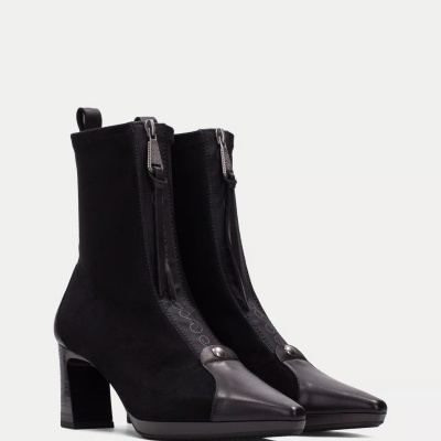 https://www.anajosapataria.com/product/botim-hispanitas-hi265085-black