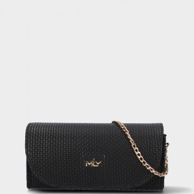 https://www.anajosapataria.com/product/pochete-mlv-sydney-18-black
