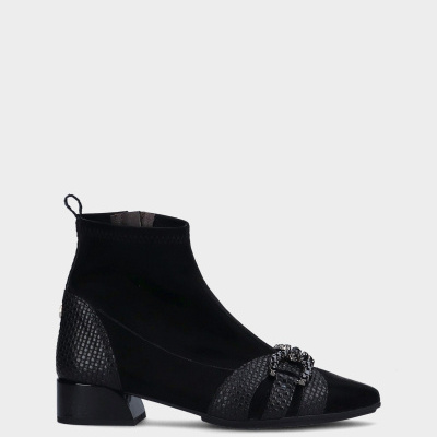 https://www.anajosapataria.com/product/botim-mlv-lidia-44-black