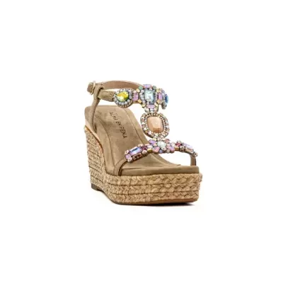 https://www.anajosapataria.com/product/sandalias-alma-en-pena-v265506-bege