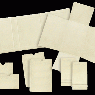 Conjunto de caixas e envelopes de cartão creme