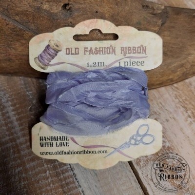 Fita decorativa lilás com embalagem e textos OLD FASHION RIBBON