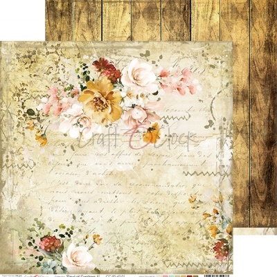 Papel decorativo floral com fundo envelhecido sobre madeira