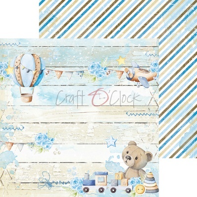 Papel decorativo para scrapbook com tema infantil azul e bege e elementos como balão, avião, ursinho e comboio